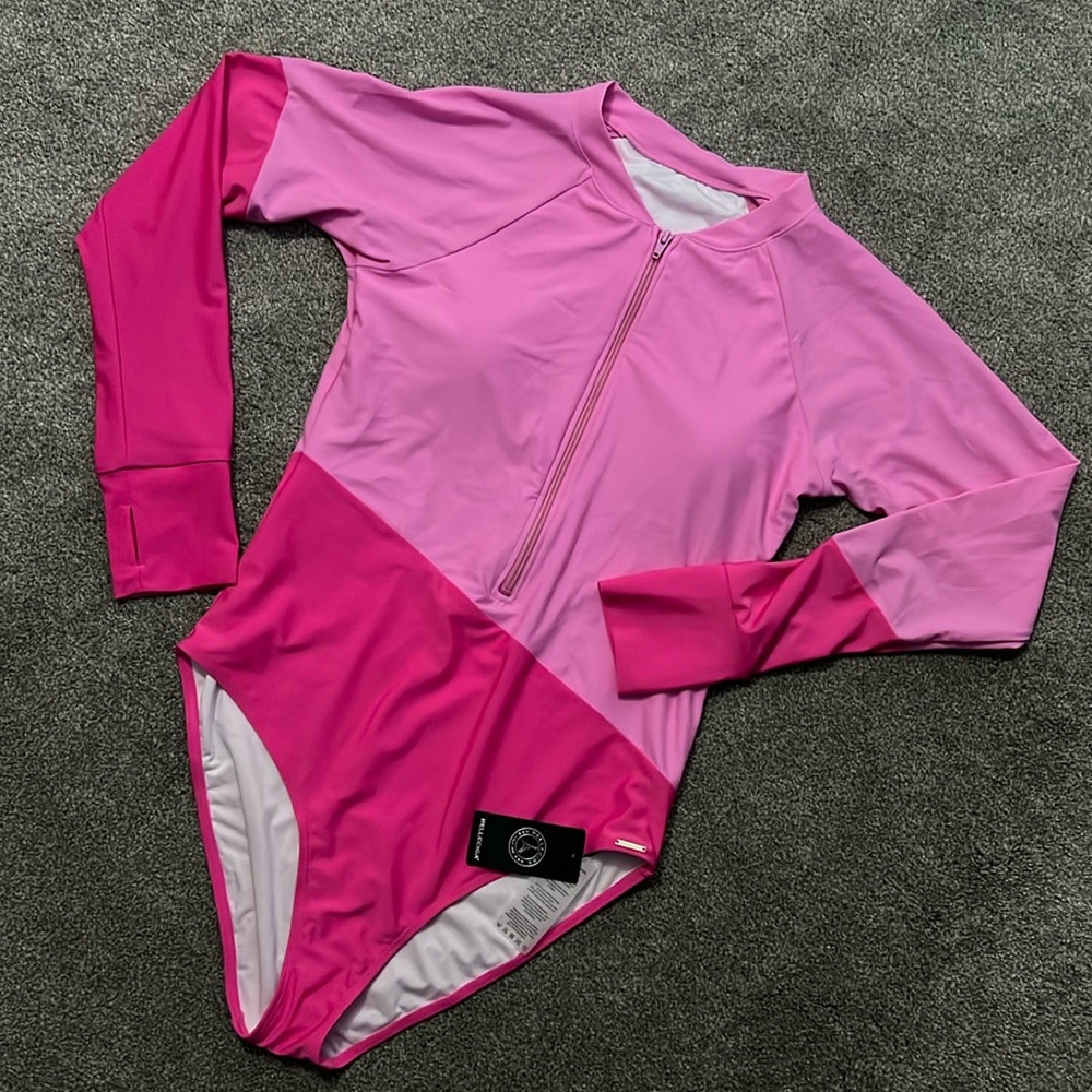 Relleciga one piece swimsuit